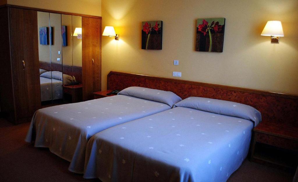 Hotel Gernika - Adults Only Номер фото